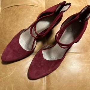 Eileen Fisher Women's Red Suede Heels